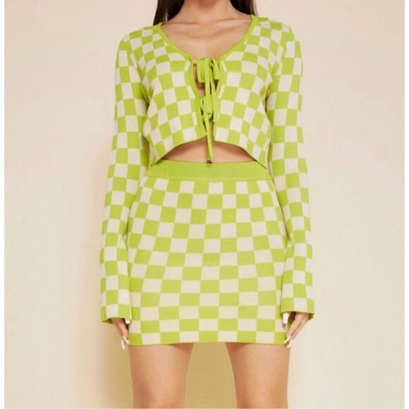 gingham tie closure crop knit cardigan top - Picture 2 of 6